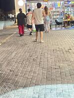 附近搬来一个女的 内裤真骚 还多0