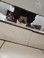 厕拍，可惜设备不行