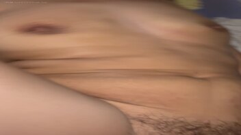 继续分享骚妻大战，感觉有点吃不消，老婆说我满足不了她