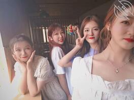 和女儿在楼道口交和摩擦