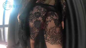 小姨被大鸡巴侄子操了美穴操菊花