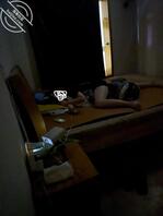摸到姐姐的骚逼了
