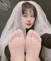 有看着狱卒丝足脚底射屏意淫的哥哥嘛2