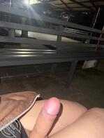 昆明公共场合户外露出0