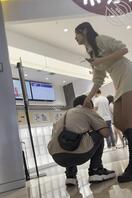 陪男朋友看电影的极品灰丝小姐姐1