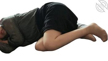 绿母，趁老妈睡觉偷拍2
