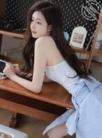 漂亮小美女，美腿玉足的诱惑。2