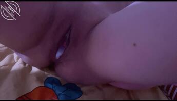 听话骚妻操起来带劲，想看骚妻被别人操是不是也这么骚。2