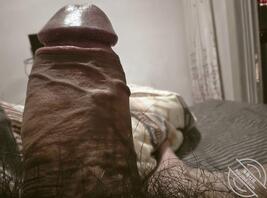 有没有骚逼帮我破处2