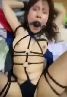 湖南农业大学反差研究生 张伊林 私底下和炮友疯狂啪啪 被男友发现后怒爆淫荡私拍 