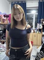 坑闺蜜系列，拍朋友内衣照给男神打飞机，这样的母狗给我来几个0