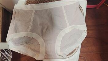 求野爹妈妈的内衣 狠狠的羞辱