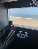 分享骚货张子怡 认识的可以一起操2