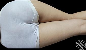 大家看我妈的美臀怎么样?不喜勿看，喜欢随意撸，绝对真实1