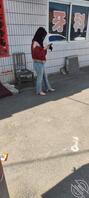 偶遇牛仔裤高跟鞋美少妇，大屁股真诱人2