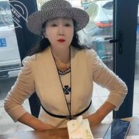 好想日妈妈的肥逼