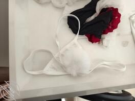 海友们建议去翻了下脏衣篓，还真有发现