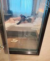 原创十五，关于之前一次不错的约单男体验，单男兄弟给老婆轻松的操上了高潮