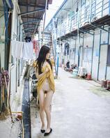 约的一个小姑娘 校园漏出 摄影 黄色裙子 看有喜欢的吗2