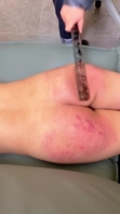 这也太狠了！打屁股真的有快感吗？手尺都打弯了也不求饶最后还和主人嬉戏