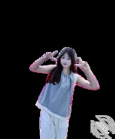 【真实偷拍亲妹妹】年纪轻轻穿这么紧身的裤子和勒的屁股鼓鼓的勾引男人吗？