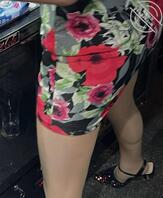 憋了一天!不顾我爸在旁边午睡,把老妈按沙发狂操。老妈捂着嘴巴不敢发出响声1