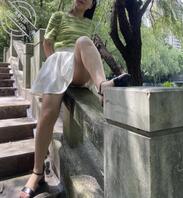 快六十的老妈还有男人在约她2