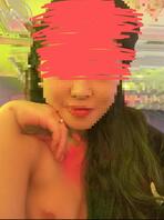 老妈半夜突然给我发了裸照