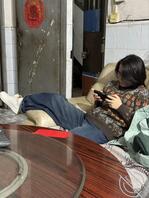 对妹妹的袜子又下手了