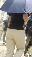 偷拍黑衣服大屁股 这大屁股是真爽啊2