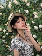 我是研究生女大邱洁磊，反差母狗婊子一条求玩弄