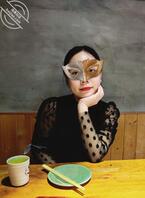 带着漂亮黑丝少妇在野外搞野战，时刻看着旁边有没有路人经过0