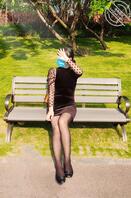 带着漂亮黑丝少妇在野外搞野战，时刻看着旁边有没有路人经过2