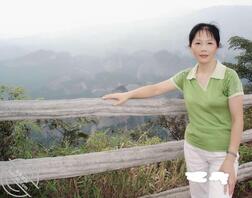 （高清实拍）偷拍一线天白虎气质岳母洗澡1