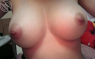 老师要是看见她的学生怎么淫荡 一定很失望的 但是真的忍不住的想要被洗脑0