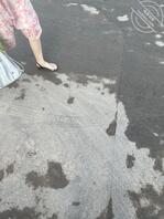 碎花裙子的少妇