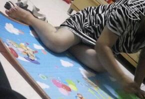 老妈夏天中午下体裸睡2