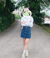 厕所偷拍小姨子上厕所视频来了1