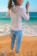 穿小姨子内裤只坚持了两天，用丈母娘内裤撸一发吧，这大屁股实在忍不住了0