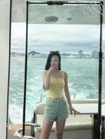 和弟弟坦诚相待后的生活,发现弟弟并不是小白0