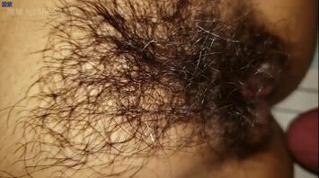 亲妈偷上2进入半根