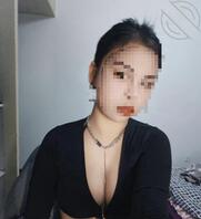 《多年未见的表姐,重逢那天我心乱了》0