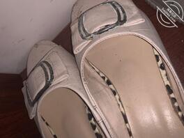 偷拍少妇们必备小骚鞋（10）