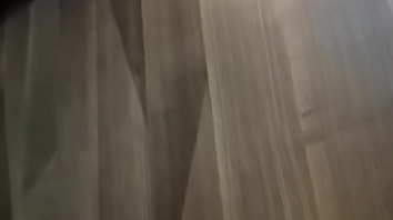 在门外听老婆被人操，太刺激受不了绿帽自己加入