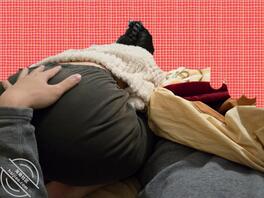 00后女友拿我肉棒练挂挡，冒死偷拍0