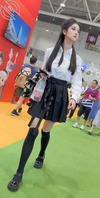 展会偷拍抄底极品小妹底裤0