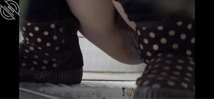 上厕所偷拍了前女友