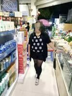 想看丈母娘的骚逼，老丈人死了3年啦，找大佬勾引，喜欢的留2