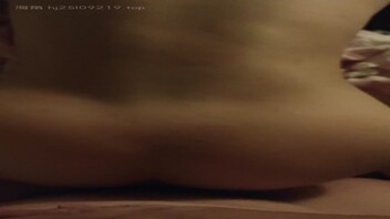 老婆说后入比较有感觉