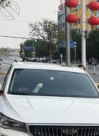 路边小骚货车里秀美足0